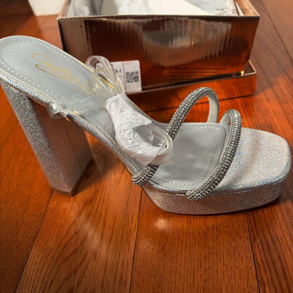 Unbranded Women's Silver and Grey Sandals